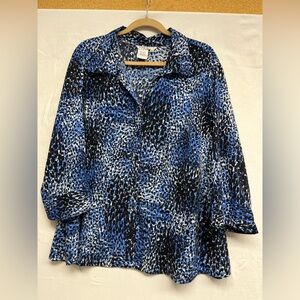 Fred David Woman 3X Blue Leopard Print Button-Down Shirt Contemporary Artistic